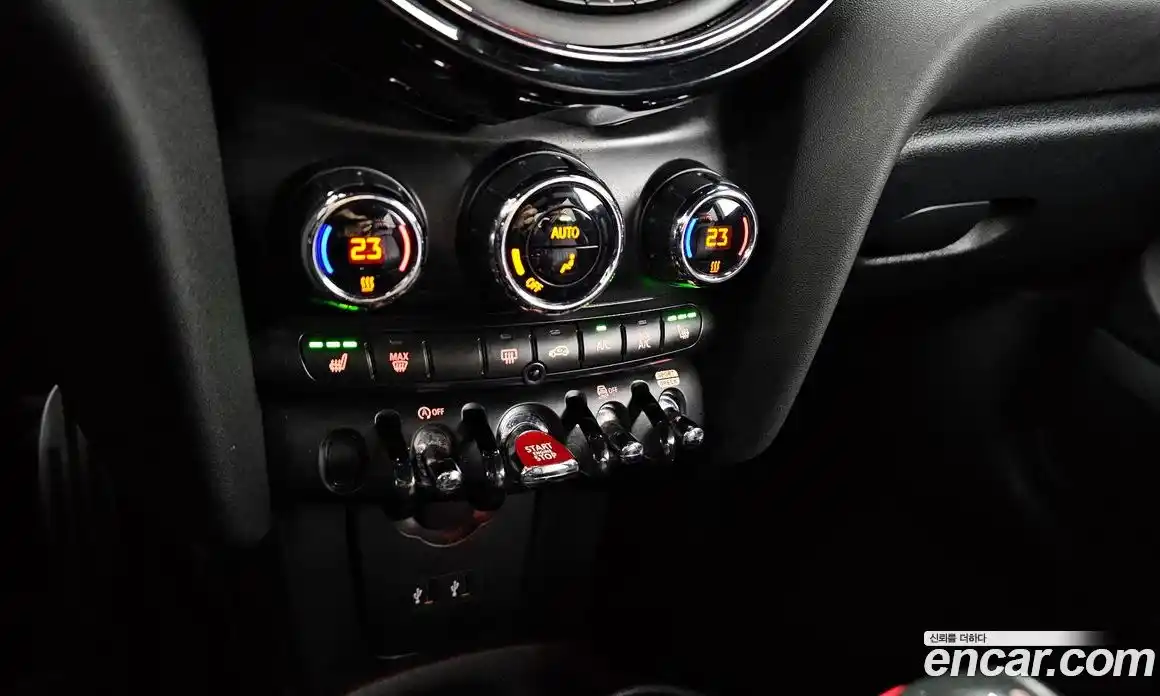 Mini Cooper 2019 2.0 гидро в Москве № 861589, фото 17