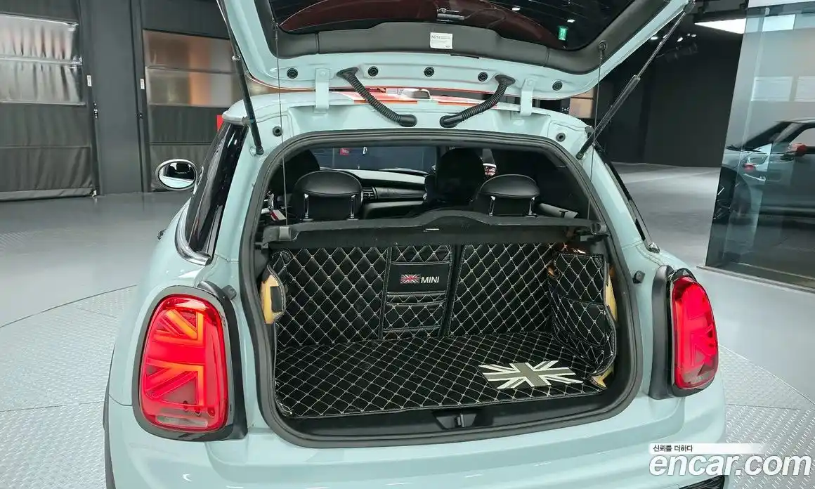 Mini Cooper 2019 2.0 гидро в Москве № 861589, фото 20