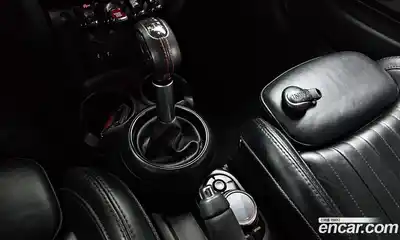 Mini Cooper 2019 2.0 гидро в Москве № 861589, миниатюра 9