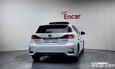 Lexus CT200h 2017 1.8 гидро в Москве № 862055, миниатюра 4
