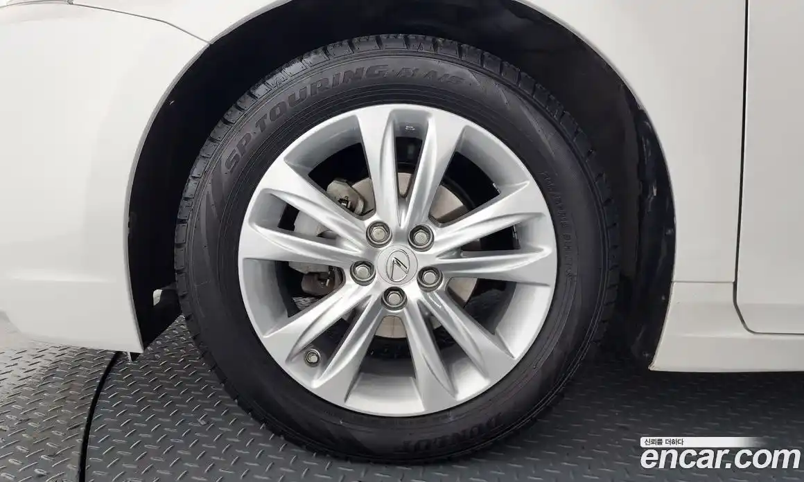 Lexus CT200h 2017 1.8 гидро в Москве № 862055, фото 5