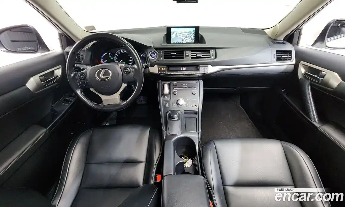 Lexus CT200h 2017 1.8 гидро в Москве № 862055, фото 7