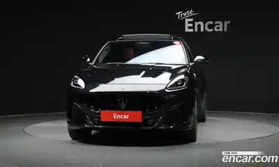 Maserati Grecale 2023 3.0 гидро в Москве № 897208, миниатюра 3