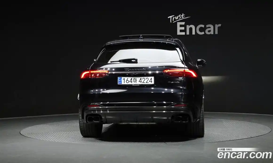 Maserati Grecale 2023 3.0 гидро в Москве № 897208, фото 4