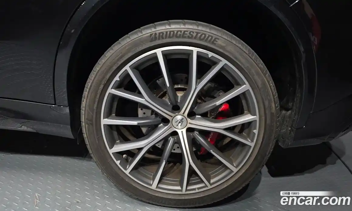 Maserati Grecale 2023 3.0 гидро в Москве № 897208, фото 5