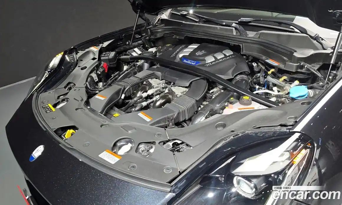 Maserati Grecale 2023 3.0 гидро в Москве № 897208, фото 6