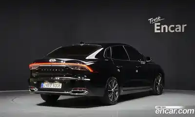 Hyundai Grandeur 2022 2.5 Автомат в Москве № 927134, миниатюра 2
