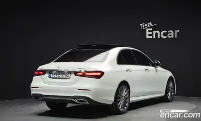 Mercedes-Benz E-Class 2022 2.0 гидро, миниатюра 2