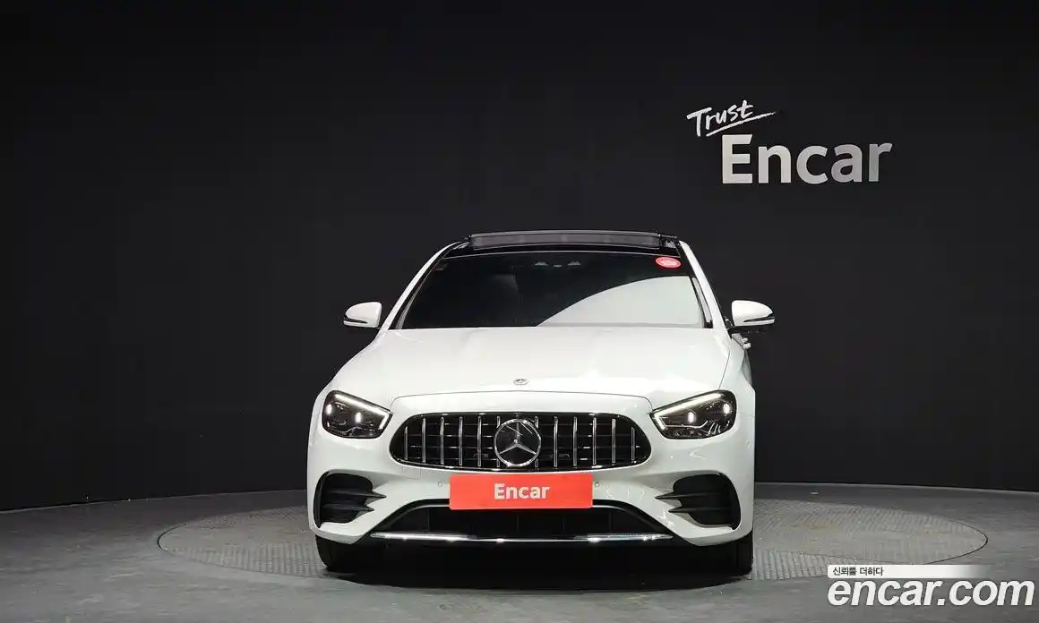 Mercedes-Benz E-Class 2022 2.0 гидро, фото 3
