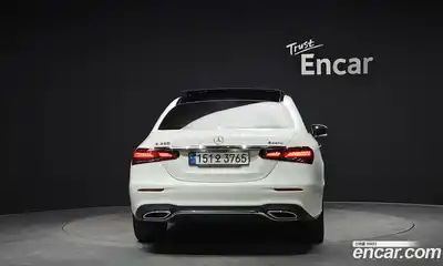 Mercedes-Benz E-Class 2022 2.0 гидро, миниатюра 4