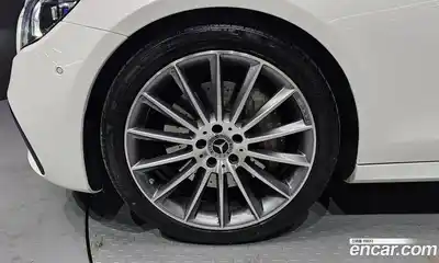 Mercedes-Benz E-Class 2022 2.0 гидро, миниатюра 5