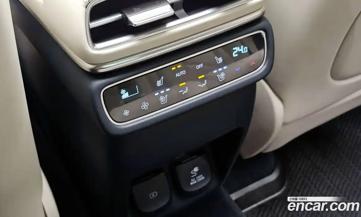 Genesis GV80 2024 3.5 гидро в Москве № 973088, фото 18