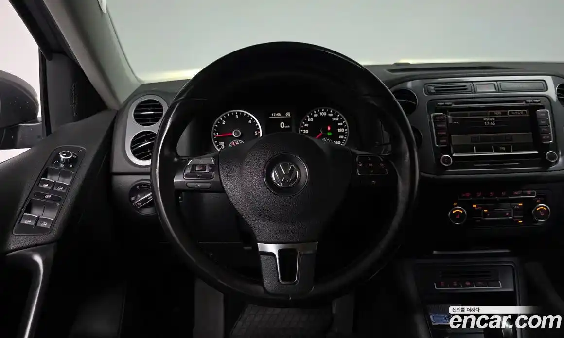 Volkswagen Tiguan 2014 2.0 гидро в Москве № 976155, фото 13