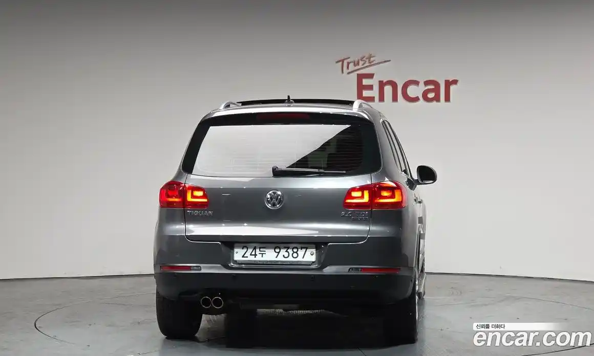 Volkswagen Tiguan 2014 2.0 гидро в Москве № 976155, фото 4