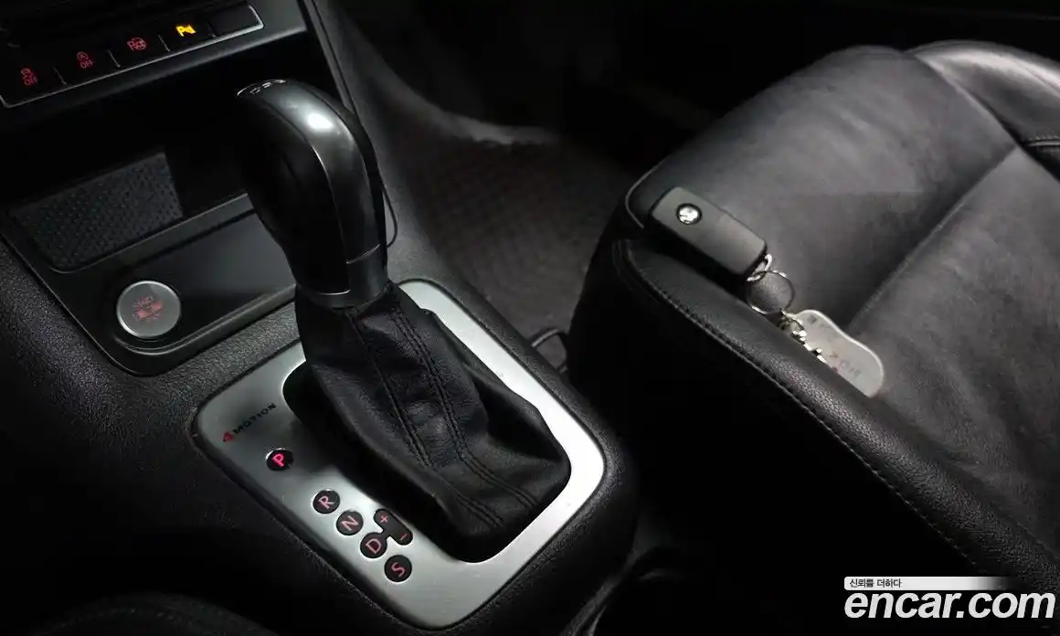 Volkswagen Tiguan 2014 2.0 гидро в Москве № 976155, фото 9