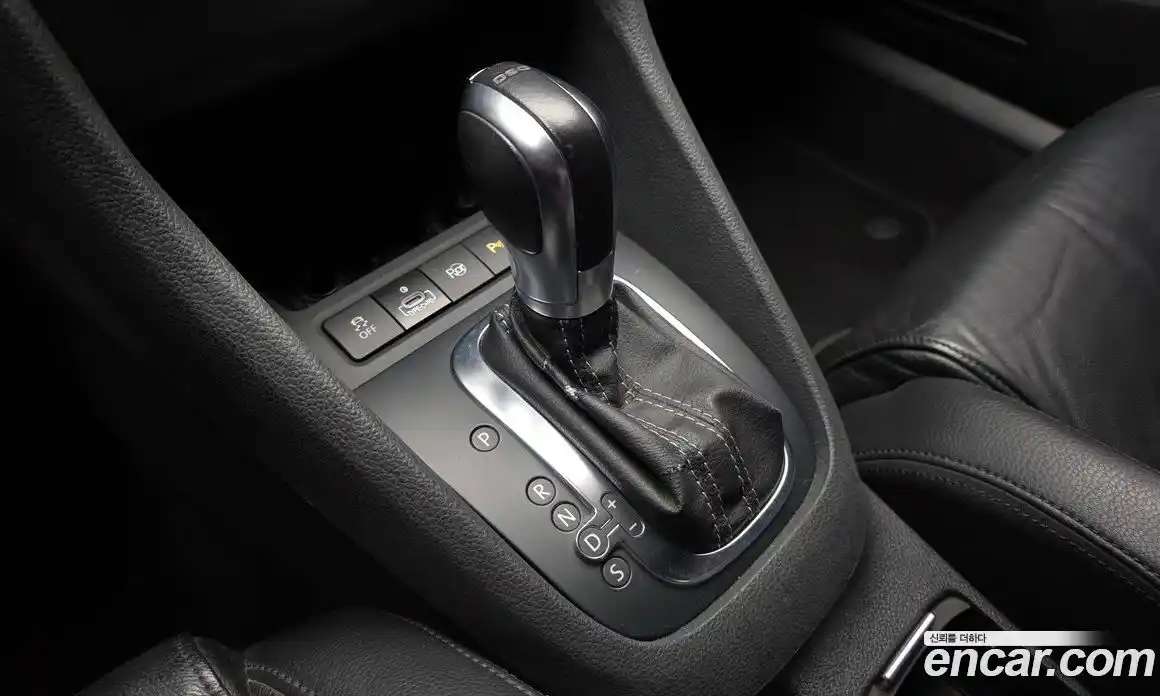 Volkswagen Golf 2011 2.0 гидро в Москве № 976204, фото 9
