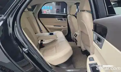 Jaguar XF 2017 2.0 гидро в Москве № 976516, миниатюра 12