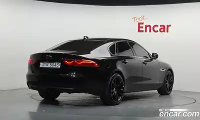 Jaguar XF 2017 2.0 гидро в Москве № 976516, миниатюра 2