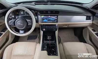 Jaguar XF 2017 2.0 гидро в Москве № 976516, миниатюра 7