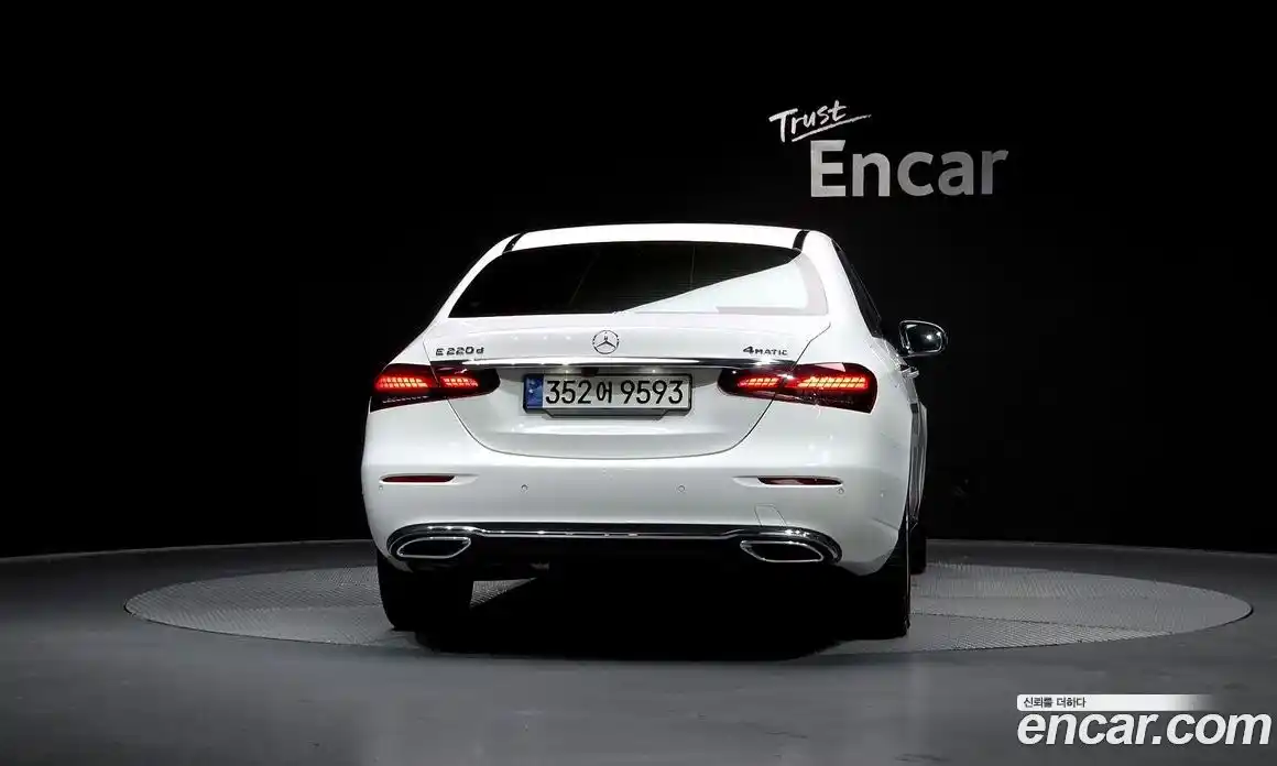 Mercedes-Benz E-Class 2021 1.9 гидро, фото 4