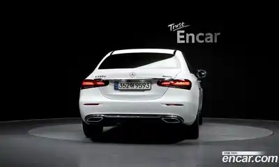 Mercedes-Benz E-Class 2021 1.9 гидро, миниатюра 4