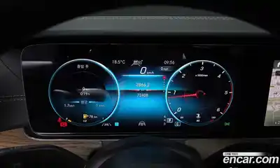 Mercedes-Benz E-Class 2021 1.9 гидро, миниатюра 8
