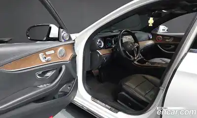 Mercedes-Benz E-Class 2021 1.9 гидро, миниатюра 10