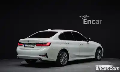 BMW 3-Series 2021 2.0 Автомат в Москве № 1004706, миниатюра 2