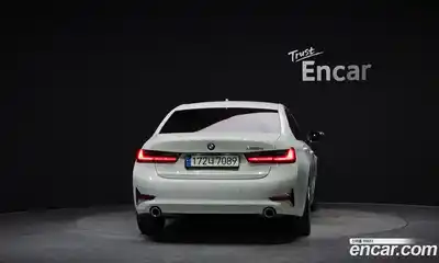 BMW 3-Series 2021 2.0 Автомат в Москве № 1004706, миниатюра 4