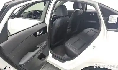 Kia K3 2023 1.6 Автомат в Москве № 1009711, миниатюра 12