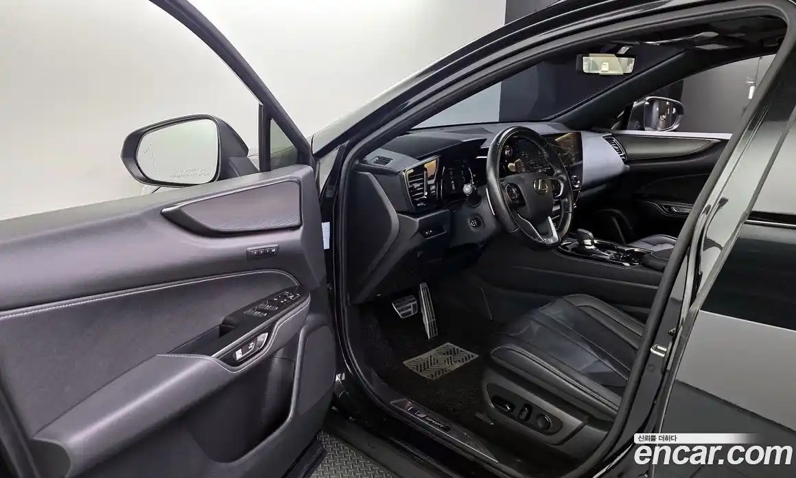 Lexus NX 2023 2.5 гидро в Москве № 1014462, фото 9