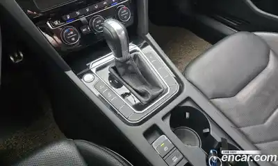 Volkswagen Arteon 2019 2.0 гидро в Москве № 1014555, миниатюра 9