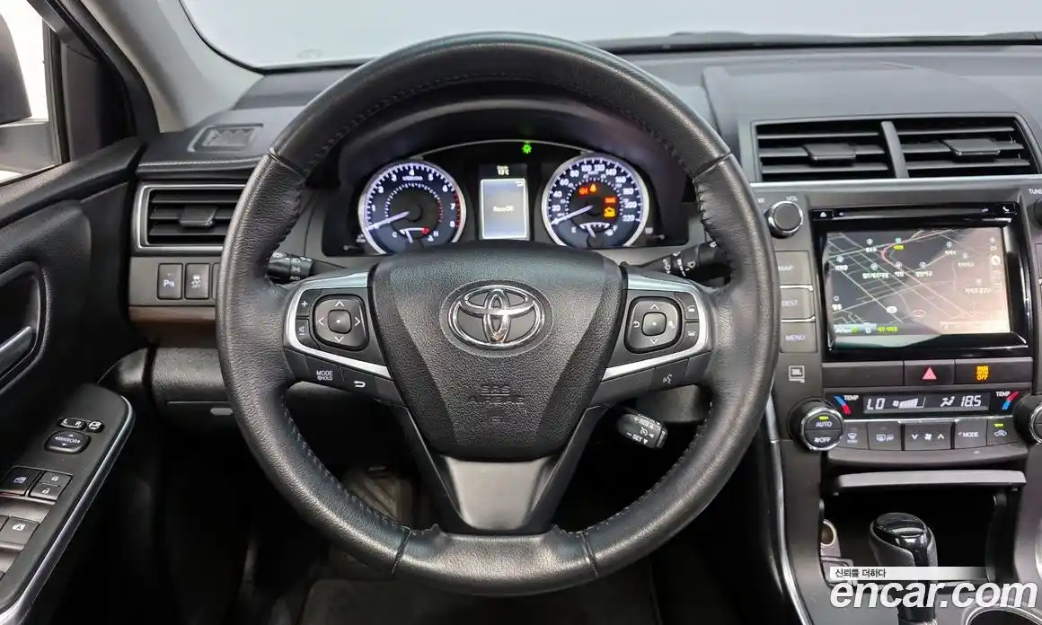 Toyota Camry 2016 2.5 гидро в Москве № 1015190, фото 13