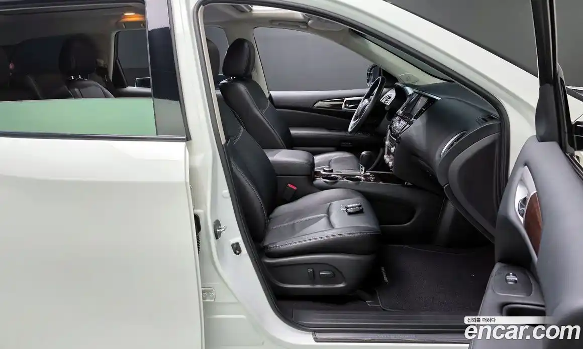 Nissan Pathfinder 2014 3.5 гидро в Москве № 1015907, фото 10