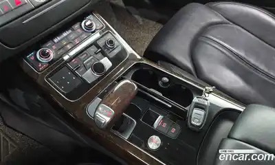 Audi A8 2013 4.1 гидро в Москве № 163917, миниатюра 9