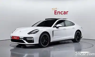 Porsche Panamera, 2022