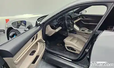 Porsche Taycan 2022 0.1 гидро в Москве № 165478, миниатюра 10