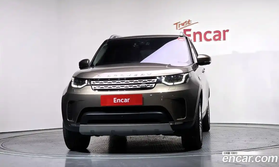 Land Rover Discovery 2017 3.0 гидро в Москве № 166639, фото 3