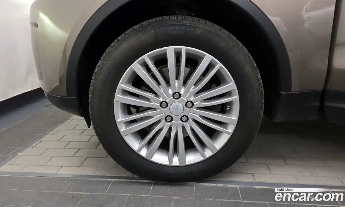 Land Rover Discovery 2017 3.0 гидро в Москве № 166639, фото 5