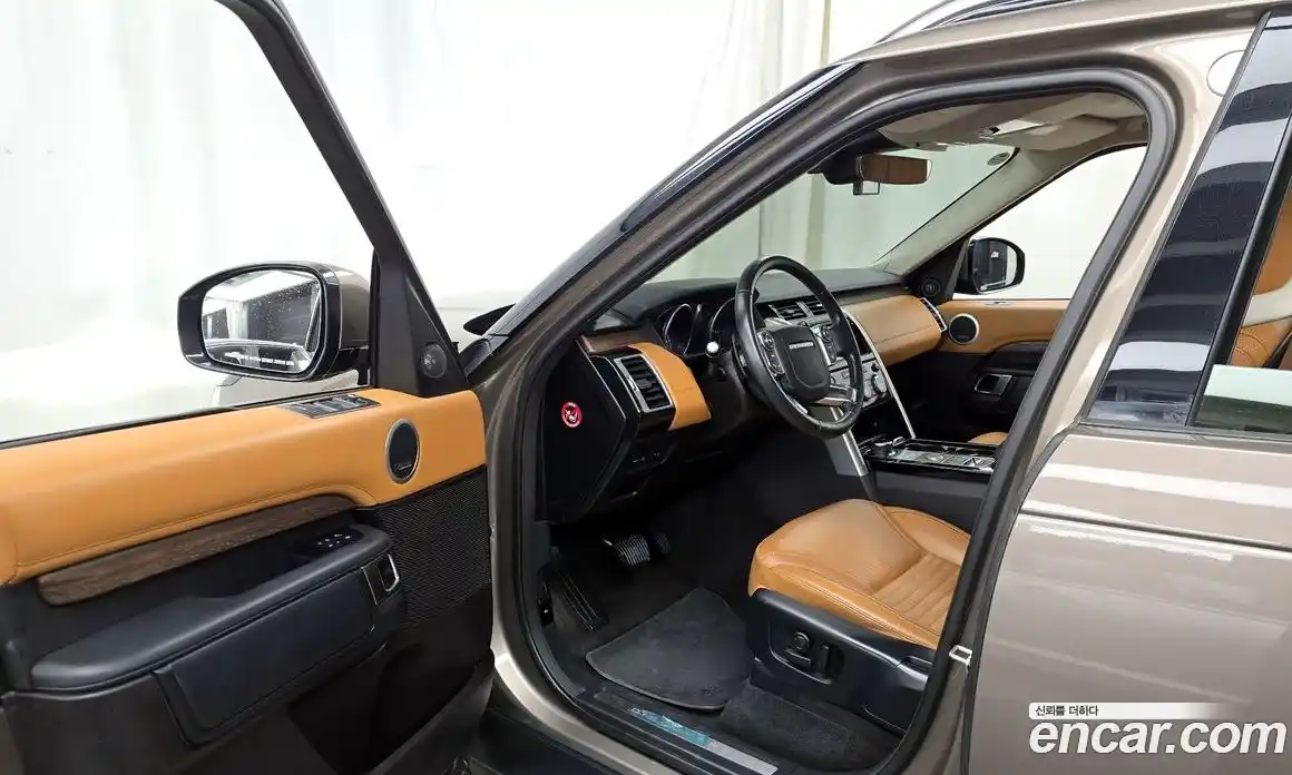 Land Rover Discovery 2017 3.0 гидро в Москве № 166639, фото 10