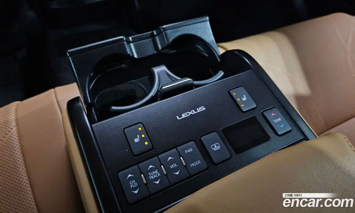 Lexus ES 2024 2.5 гидро в Москве № 168019, фото 19