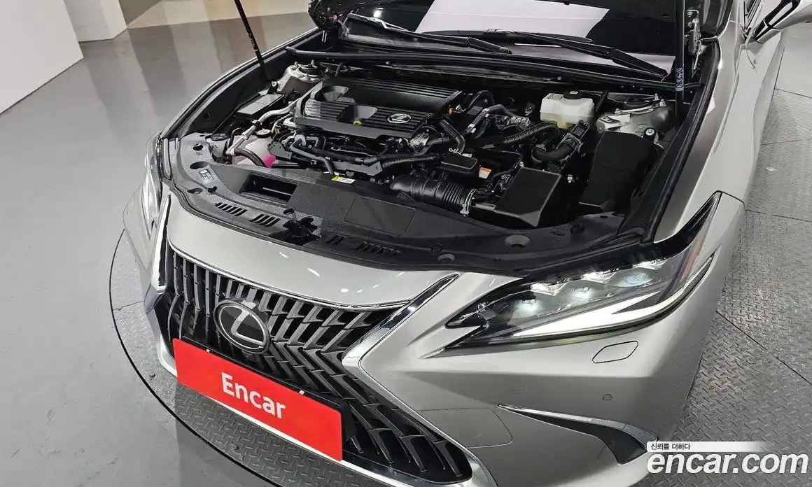 Lexus ES 2024 2.5 гидро в Москве № 168019, фото 6