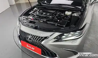 Lexus ES 2024 2.5 гидро в Москве № 168019, миниатюра 6