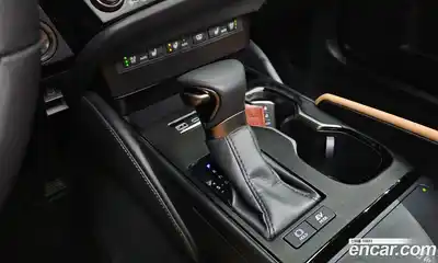 Lexus ES 2024 2.5 гидро в Москве № 168019, миниатюра 9