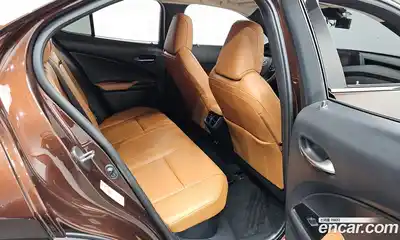 Lexus UX 2019 2.0 гидро в Москве № 168075, миниатюра 12