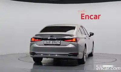 Lexus ES 2018 2.5 гидро в Москве № 168209, миниатюра 4
