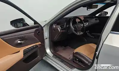 Lexus ES 2018 2.5 гидро в Москве № 168209, миниатюра 10