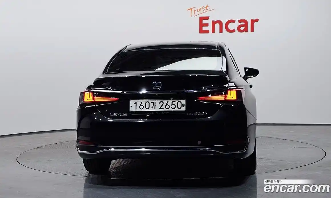 Lexus ES 2021 2.5 гидро в Москве № 168223, фото 4