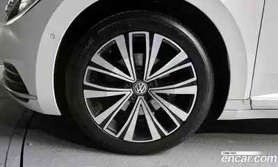 Volkswagen Arteon 2019 2.0 гидро в Москве № 168994, миниатюра 5