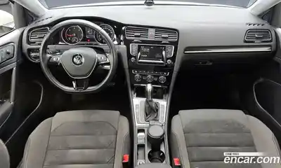 Volkswagen Golf 2015 2.0 гидро в Москве № 169110, миниатюра 7